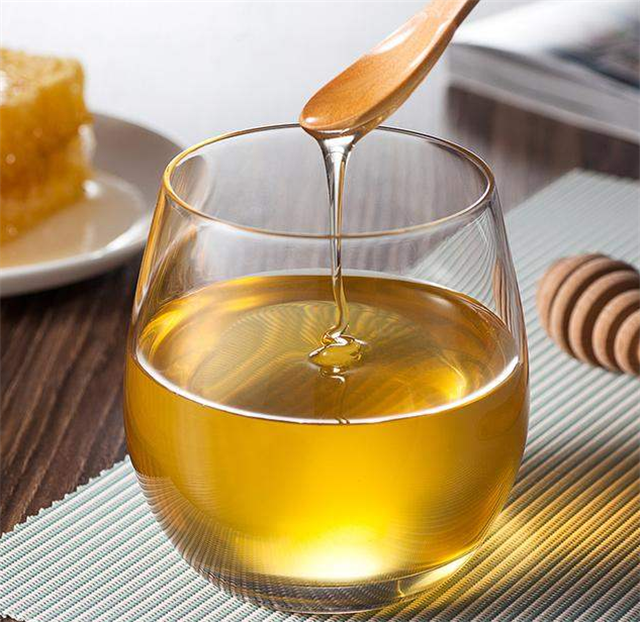 白酒解酒技巧：喝白酒如何能迅速解酒？