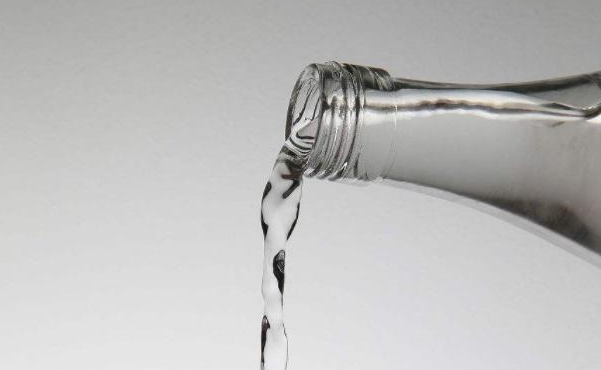 白酒跑氣還能喝嗎？不同的酒答案不一樣。