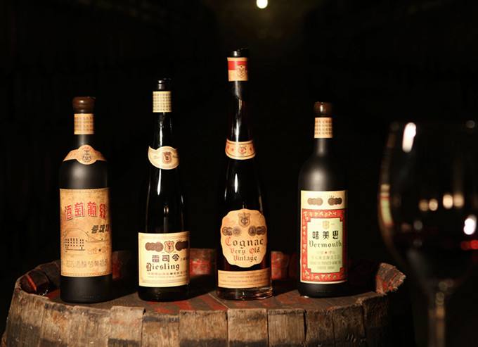 中國紅酒行業(yè)市場分析，中國葡萄酒消費群體主要是90后