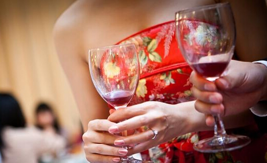 結(jié)婚喝什么酒？結(jié)婚敬酒都有什么樣的講究？