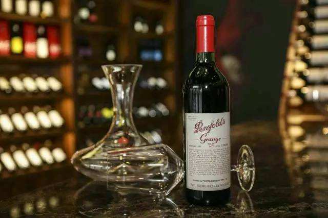 高端紅酒中有什么成分？高端紅酒和低端紅酒有什么區(qū)別？