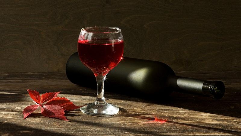 紅酒沒有酒柜怎么存放？紅酒應(yīng)該放置到什么地方？