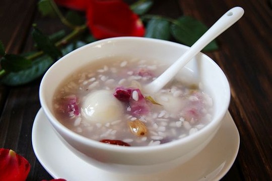 喝醪糟湯有什么好處？促進(jìn)新陳代謝