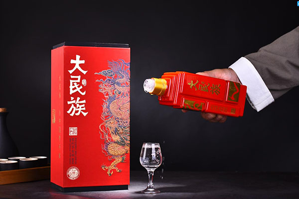 吃燒烤能喝白酒嗎？最好是不要喝白酒