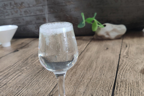 白酒和啤酒哪個(gè)危害大，白酒緩解牙疼嗎？