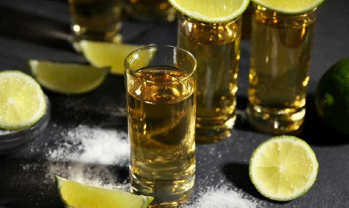 龍舌蘭酒怎么喝？為什么都要放鹽呢？