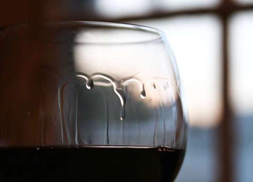 紅酒掛杯好還是不掛杯好？什么是掛杯？