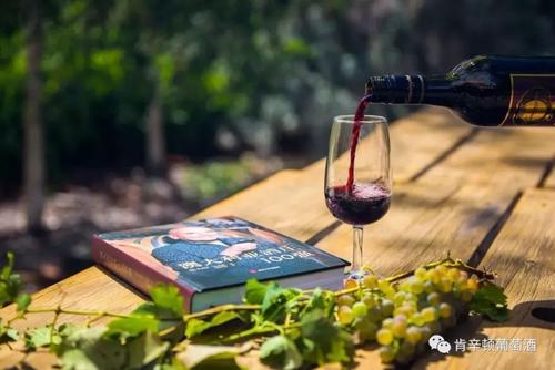 紅酒開瓶以后發(fā)生什么變化？紅酒開瓶以后如何保存？