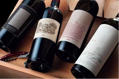 紅酒是怎么裝瓶的？如何通過紅酒裝瓶信息判斷紅酒的好壞？
