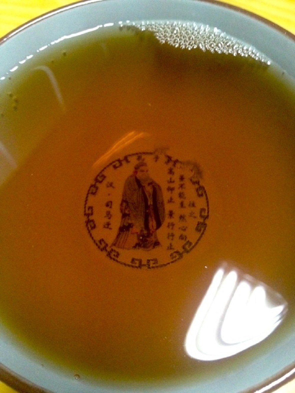 痛風(fēng)可以喝黃酒嗎？那些人不可以喝黃酒？