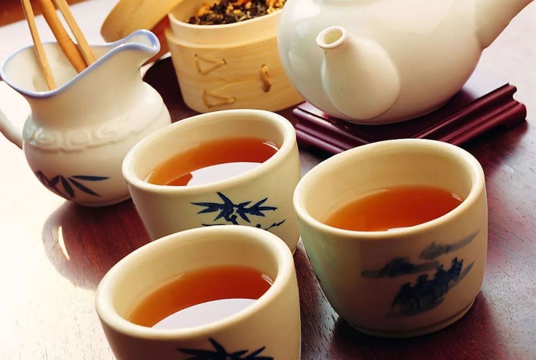 吃什么能解酒呢？喝醉了應(yīng)該怎么解酒呢