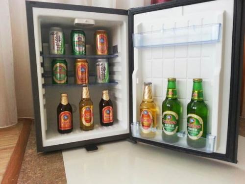 如何快速給啤酒降溫？啤酒可以放冰箱嗎？