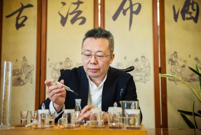 瀘州市酒類行業(yè)協(xié)會(huì)會(huì)長(zhǎng)沈才洪:四川釀酒工業(yè)策駑礪鈍，陸續(xù)復(fù)工