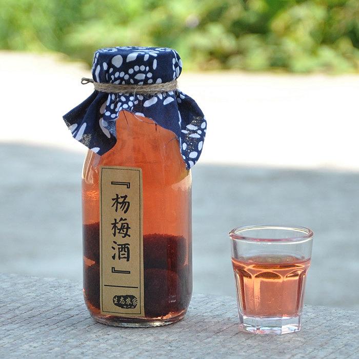 楊梅酒太酸了怎么辦，楊梅酒放久了還能喝嗎？