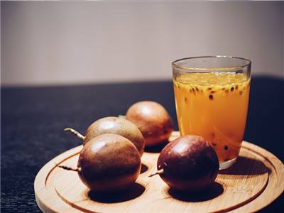 泡百香果酒的制作方法竅門(mén)