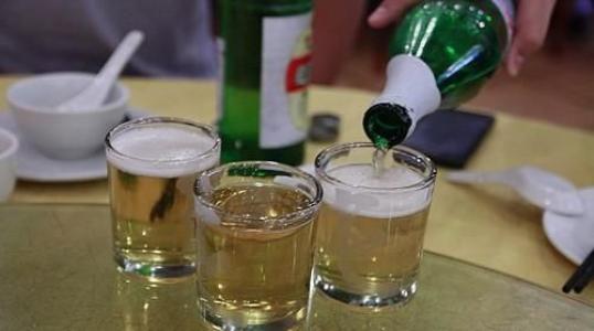 喝一瓶啤酒多久可以開車不算酒駕，用蜂蜜水可以解酒嗎？