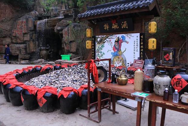 恩施正宗摔碗酒在哪，為什么便宜