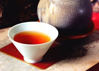 什么是半干黃酒？半干黃酒和干黃酒是根據(jù)黃酒含糖量進行分類的。