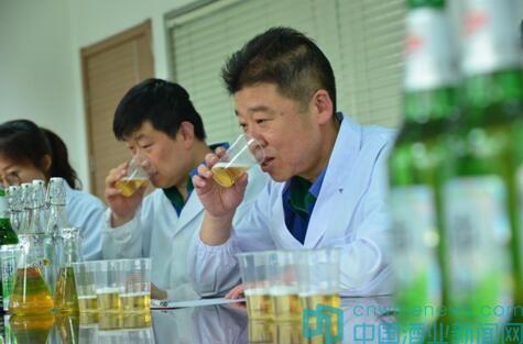 青島啤酒邀您來當(dāng)“魅力質(zhì)量體驗官”，好品質(zhì)“酒”聽你的