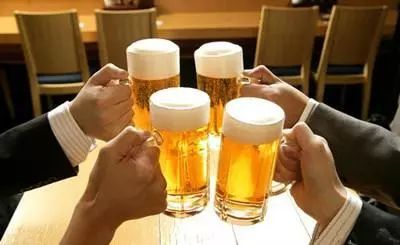 喝啤酒尿多是腎不好嗎？喝啤酒尿多的原因是什么？