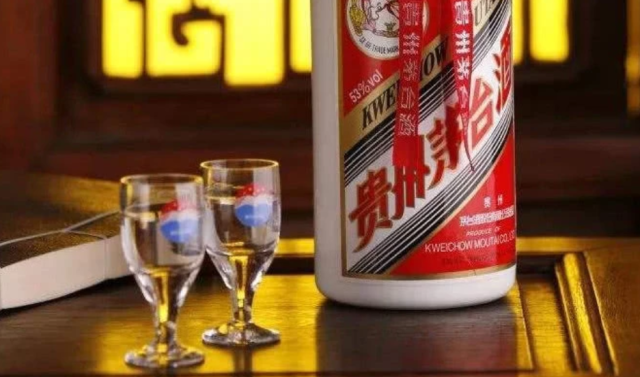 白酒度數(shù)越高越貴嗎？白酒度數(shù)多少度有利于健康。