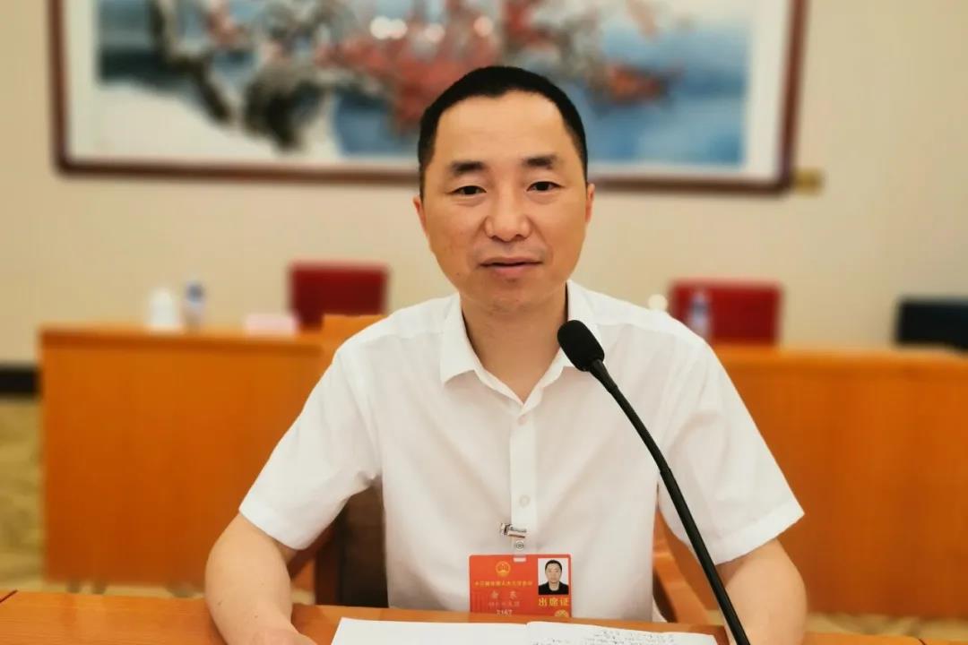 從余東的兩份建議，看舍得行業(yè)擔(dān)當(dāng)
