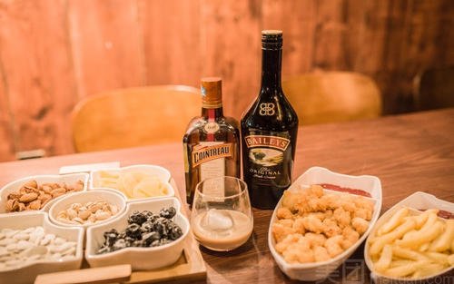 百利甜是什么酒？百利甜應(yīng)該怎么喝？