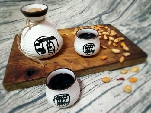 紫酒需要醒酒嗎？喝紫酒如何正確醒酒？