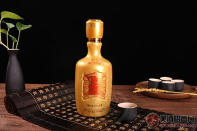金泰山龍鳳祥酒多少錢(qián)一瓶子(36度龍鳳呈祥金泰山酒多少錢(qián)瓶)