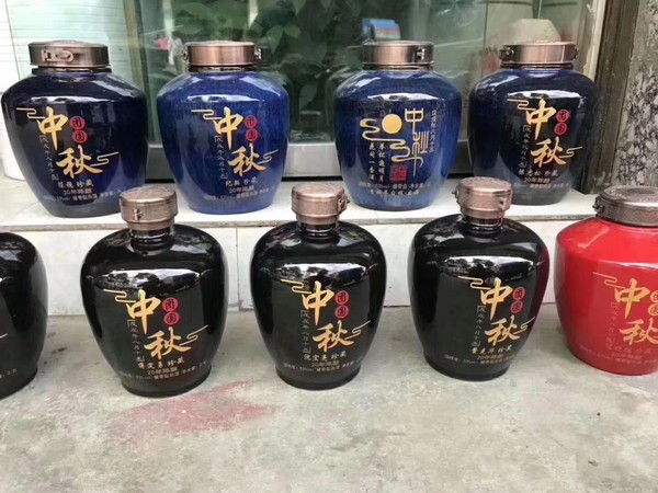 青海白酒能喝多少錢(qián)一箱(青海酒的價(jià)格是多少)