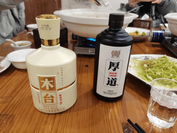 中國(guó)人品牌的酒多少錢(中國(guó)有多少品牌的酒)
