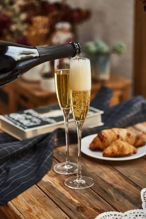德國的sekt起泡酒價(jià)格(德國小紅帽起泡酒價(jià)格)