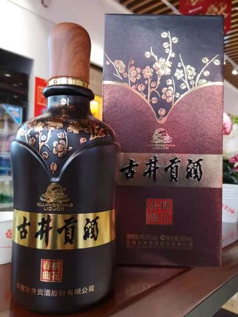 可以用濃香型白酒泡果酒嗎(濃香型白酒用來(lái)泡果酒可以嗎)