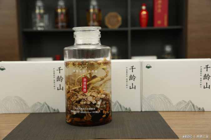 為什么人參泡酒會藍(lán)色(人參泡酒為什么會變藍(lán))