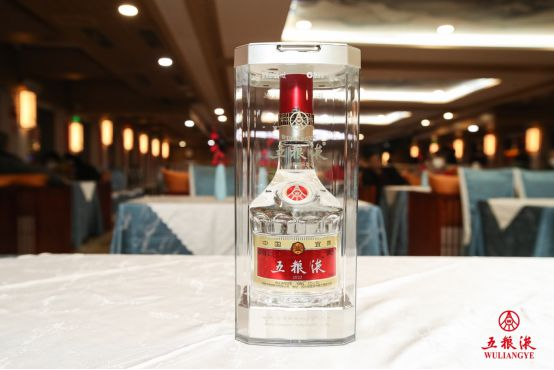 守正創(chuàng)新謀發(fā)展，十大白酒品牌五糧液亮相APEC中國之夜